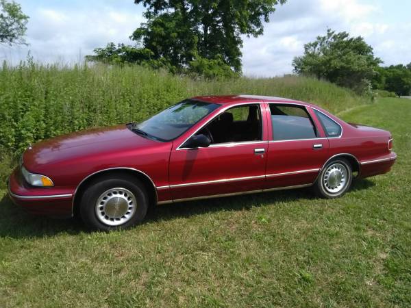 1995 Chevrolet Caprice Classic - cars & trucks - by owner - vehicle... for sale in Milford, NY – photo 2
