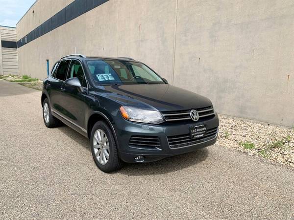 2012 Volkswagen Touareg V6 TDI -- ONLY ONE OWNER ** DESIRABLE DIESEL * for sale in Madison, WI – photo 3