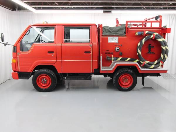 1992 Toyota Hiace Fire Truck for sale in Goose Creek, SC – photo 3