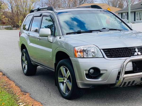 2011 MITSUBISHI ENDEAVOR SE ( ALL WHEEL DRIVE/ ONLY 80K MILES ) -... for sale in West Sand Lake, NY – photo 5