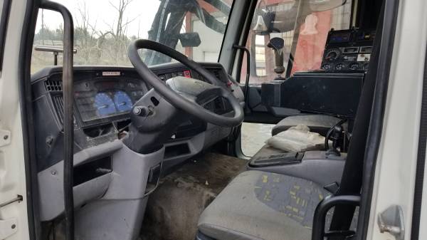 2002 MACK MV322 Cab & Chassis Asphalt Road Patcher LOW MILES for sale in Lebanon, PA – photo 8