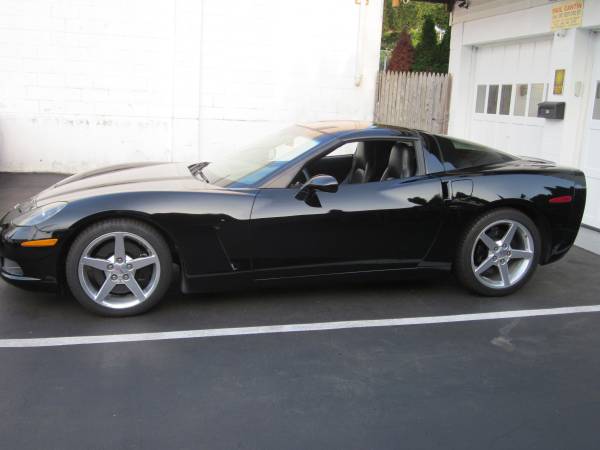 2006 Chevrolet Corvette Coupe Black for sale in Fall River, MA – photo 9