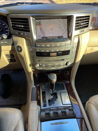2011 LEXUS LX 570 * FULLY LOADED * 4WD * GREAT PRICE - cars & trucks... for sale in San Antonio, TX – photo 11