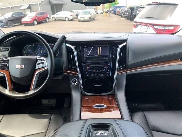 2016 Cadillac Escalade Luxury 4x4 Navi Tv 3rd Row 1-Own Cln Carfax We for sale in Canton, OH – photo 20