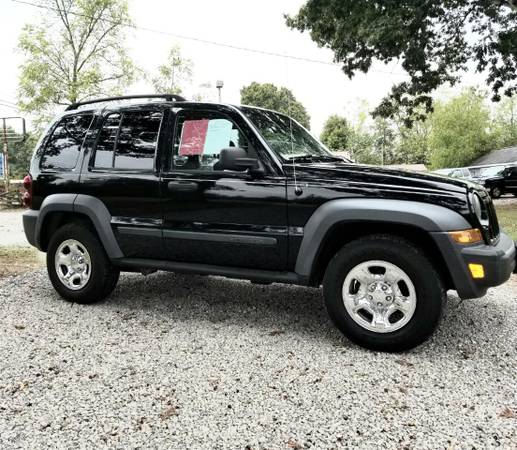 Jeep liberty 144000 4x4 for sale in Jamestown, TN – photo 3