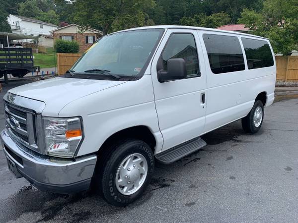 2013 Ford E-350 Passenger Van - cars & trucks - by dealer - vehicle... for sale in Knoxville, TN – photo 3