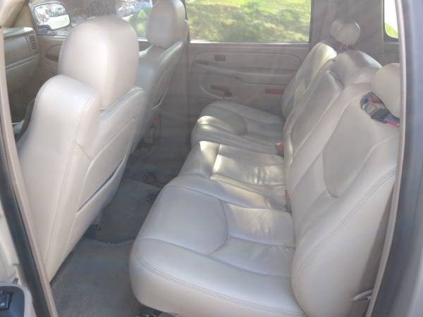 2005 Chevrolet Suburban 1500 4x4 loaded for sale in Farmington, NM – photo 9