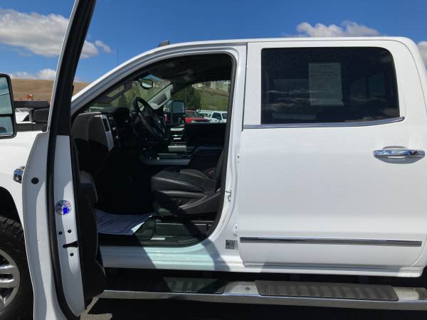 2019 Chevrolet Silverado 2500HD LTZ - - by dealer for sale in Pullman, WA – photo 7