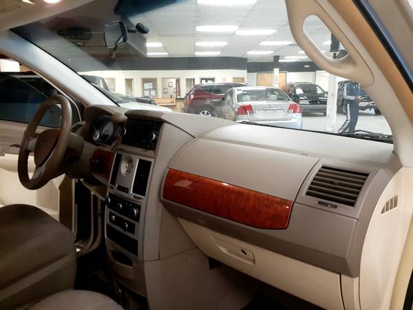 2009 Chrysler Town Country Van, ....NICE!!!!.... - cars & trucks -... for sale in Decatur, GA – photo 18