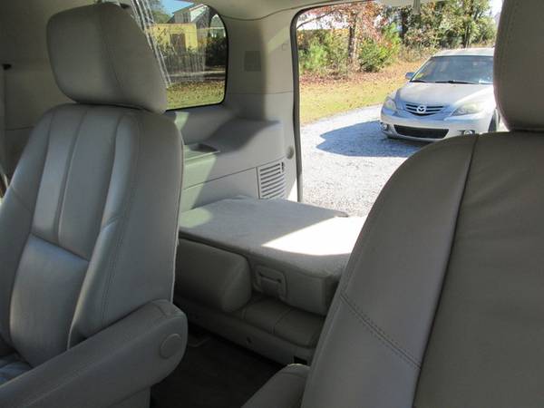 2011 Chevrolet, Chevy Tahoe LT/3rd Row/Captains Chairs 1 Owner Clean for sale in Charleston, SC – photo 21