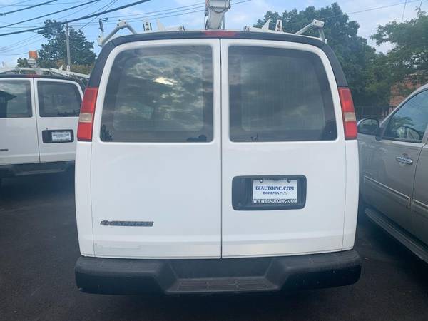 *************2009 CHEVROLET EXPRESS 1500 CARGO VAN! ONLY 18,000 MILES! for sale in Bohemia, NY – photo 3