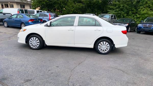 2009 Toyota Corolla LE White - - by dealer - vehicle for sale in Pawtucket, RI