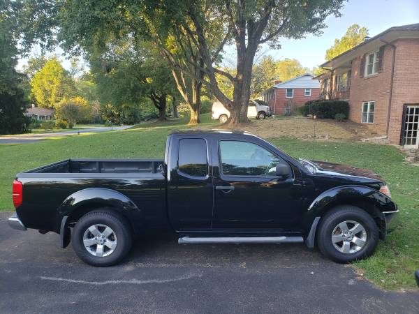 Nissan Frontier 4x4 King Cab - MD inspected for sale in Ashton, District Of Columbia – photo 2