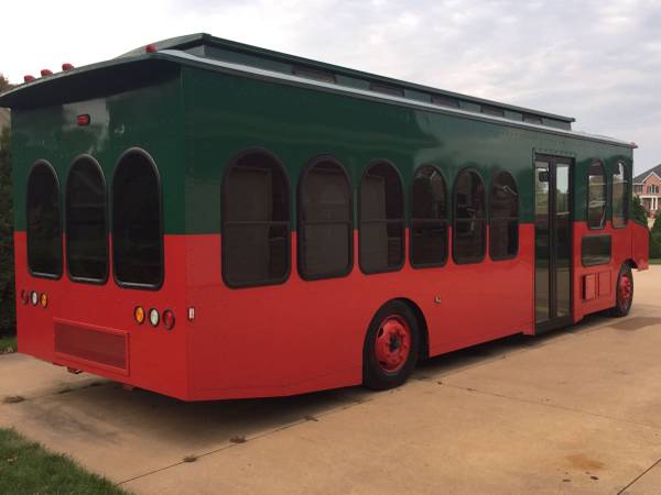 2005 Supreme StarTrans Trolley Bus/Perfect for a Food Truck - cars & for sale in Minneapolis, MN – photo 7