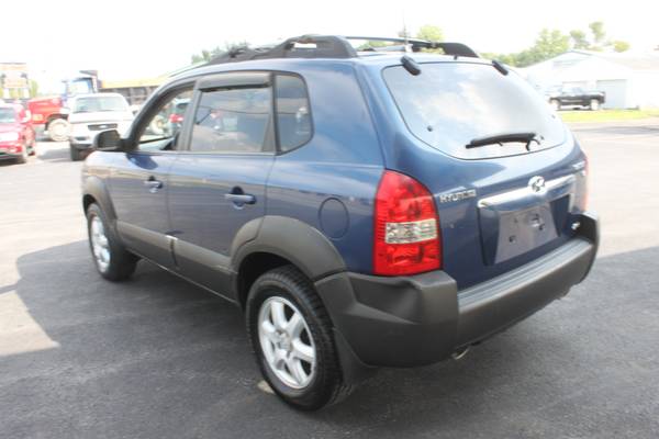 2005 Hyundai Tucson 4WD - 81K miles - cars & trucks - by dealer -... for sale in New Castle, OH – photo 6