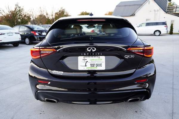 2017 INFINITI QX30 - Financing Available! - cars & trucks - by... for sale in Murfreesboro, TN – photo 4