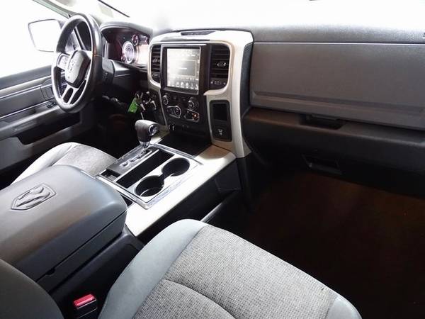 2013 Ram 1500 SLT !!Bad Credit, No Credit? NO PROBLEM!! - cars &... for sale in WAUKEGAN, WI – photo 17