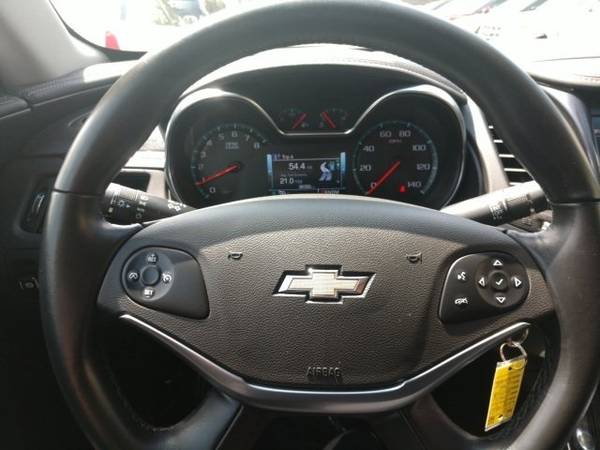 2017 Chevrolet Impala LT for sale in Greenfield, WI – photo 4