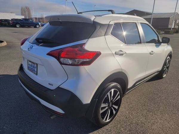 2018 Nissan Kicks Sr - - by dealer - vehicle for sale in Burlington, WA – photo 7