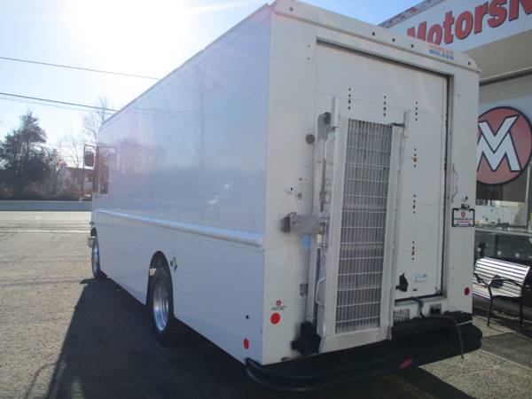 2008 Workhorse W42 15 FOOT STEP VAN, REAR RAMP 60K - cars & for sale in south amboy, OH – photo 4