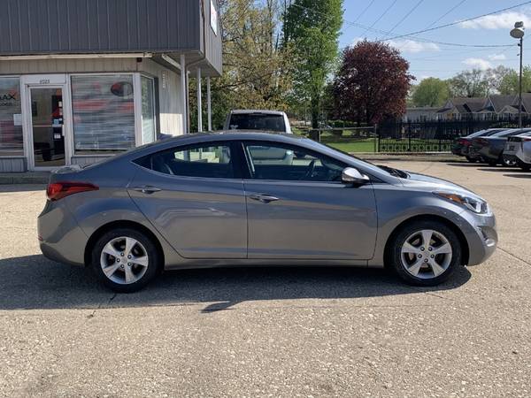2016 Hyundai Elantra 4dr SE - - by dealer - vehicle for sale in Mishawaka, IN – photo 8