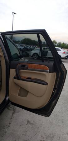 3ED ROW SEATING!! 2009 Buick Enclave FWD 4dr CXL for sale in Chesaning, MI – photo 9