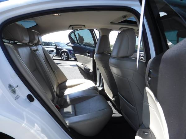 2014 Acura ILX 2 0 Premium Sedan Heated Leather 1-Owner - cars & for sale in LEWISTON, ID – photo 12