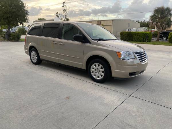 2009 Chrysler Town and Country - cars & trucks - by owner - vehicle... for sale in Naples, FL – photo 3
