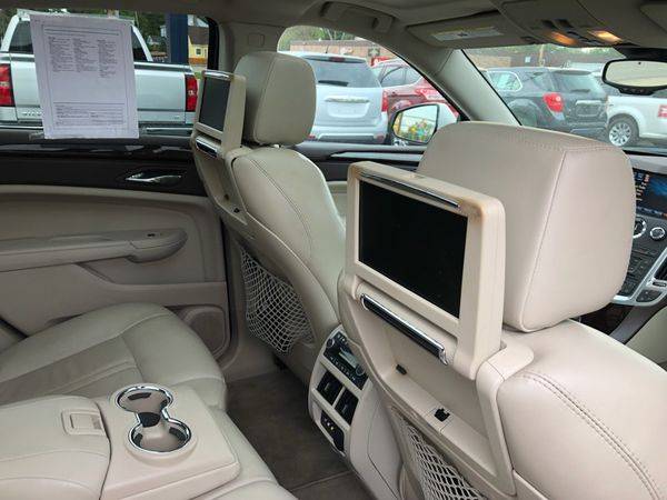 2010 Cadillac SRX AWD 4dr Turbo Premium Collection -CALL/TEXT-Se Ha for sale in Grand Rapids, MI – photo 11