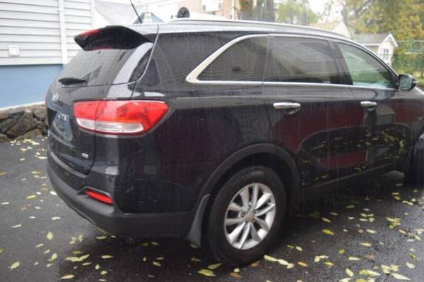 *2017* *Kia* *Sorento* *LX 4dr SUV* - cars & trucks - by dealer -... for sale in Paterson, NY – photo 19