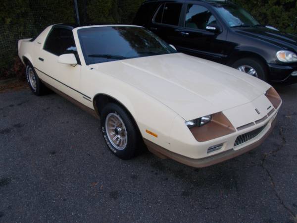 ANTIQUE-1985 CHEVY CAMARO BERLINETTA - cars & trucks - by owner -... for sale in Middleton, MA – photo 20