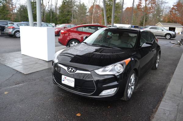2013 Hyundai Veloster 3dr Cpe Auto w/Gray Int - - by for sale in Milton, VT – photo 2
