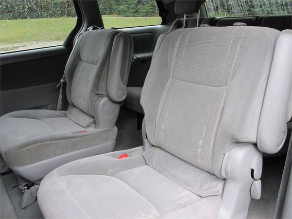2004 Toyota Sienna LE 7 Pass. CHEAP! NICE!, Gray for sale in Winston Salem, NC – photo 19