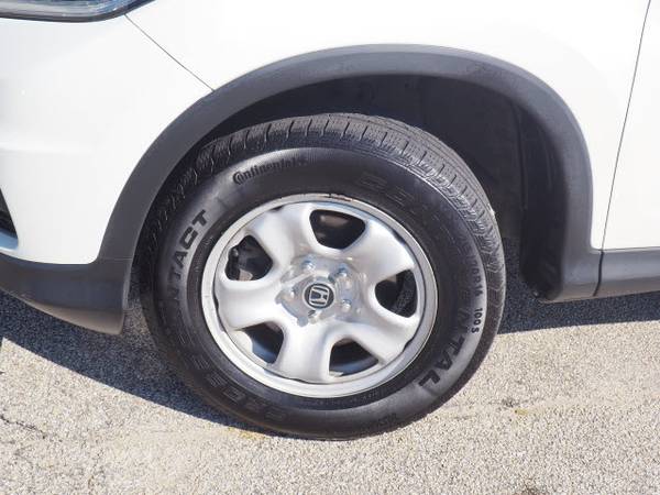 2016 Honda CRV LX hatchback White for sale in Salisbury, MA – photo 6