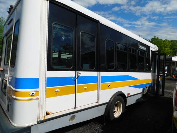 2008 Ford Shuttle Bus - - by dealer - vehicle for sale in Upper Marlboro, District Of Columbia – photo 5