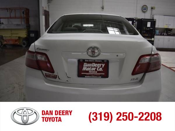 2007 Toyota Camry XLE Super White - - by dealer for sale in Cedar Falls, IA – photo 14