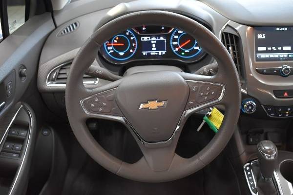 2017 Chevrolet Cruze LT - cars & trucks - by dealer - vehicle... for sale in Cuyahoga Falls, OH – photo 22