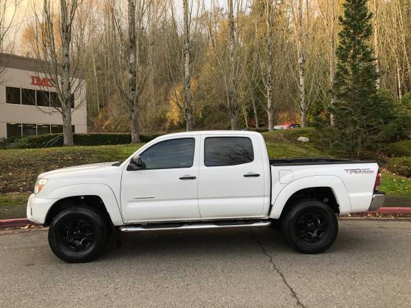 2012 Toyota Tacoma Double Cab SR5 TRD 4WD --Clean title, Auto,... for sale in Kirkland, WA – photo 8
