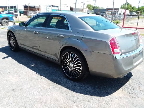 2014 Chrysler 300 - - by dealer - vehicle automotive for sale in Memphis, TN – photo 4