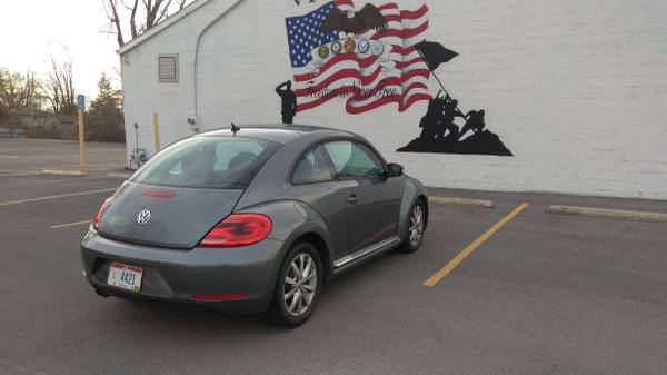 2013 Volkswagen beetle 2.5 l - cars & trucks - by dealer - vehicle... for sale in Toledo, OH – photo 7