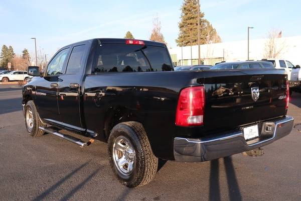 2012 Ram 1500 4x4 Truck Dodge 4WD Quad Cab 140.5 ST Crew Cab - cars... for sale in Bend, OR – photo 7