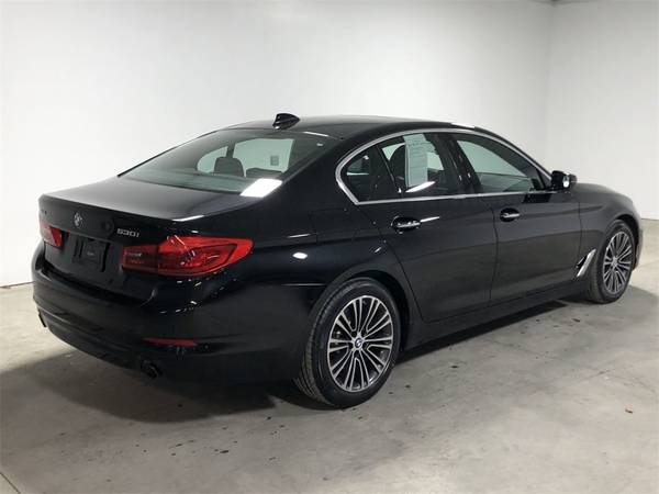 2018 BMW 5 Series 530i xDrive - - by dealer - vehicle for sale in Buffalo, NY – photo 8