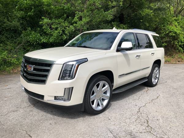 2015 Caddy Cadillac Escalade Luxury 4WD suv Pearl White for sale in Fayetteville, AR – photo 3