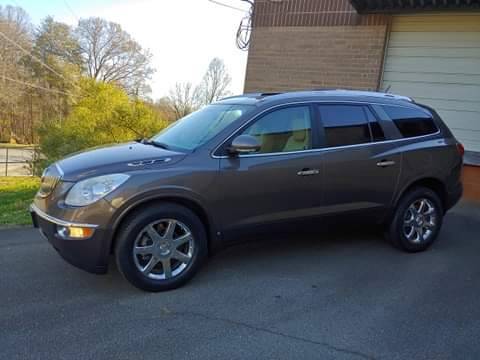 2008 Buick Enclave CXL - cars & trucks - by dealer - vehicle... for sale in Newton, NC – photo 4