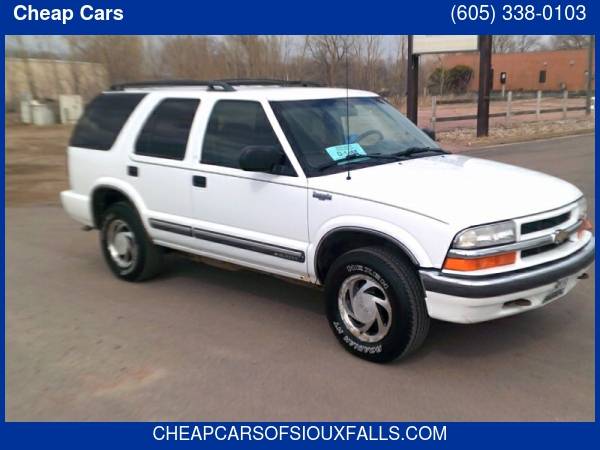 2001 CHEVROLET BLAZER - - by dealer - vehicle for sale in Sioux Falls, SD – photo 3