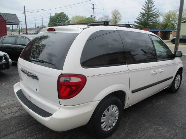 2006 CHRYSLER TOWN & COUNTRY 120K MILES - - by dealer for sale in Middletown, OH – photo 3
