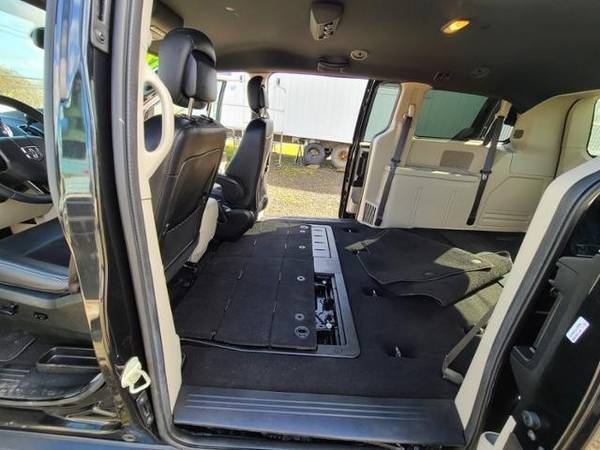 2018 Dodge Grand Caravan SXT Wagon Minivan, Passenger - cars & for sale in Corvallis, OR – photo 12