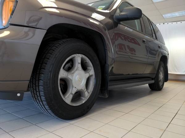 2008 Chevrolet TrailBlazer 4WD 4D Sport Utility/SUV LT - cars & for sale in Dubuque, IA – photo 4