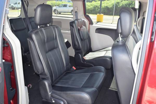2016 Chrysler Town Country TOURING - - by dealer for sale in Cottage Grove, OR – photo 8