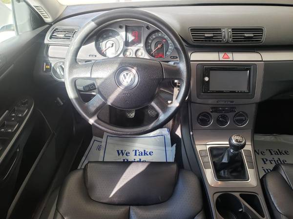 2008 VOLKSWAGEN PASSAT - cars & trucks - by dealer - vehicle... for sale in MILWAUKEE WI 53209, WI – photo 12